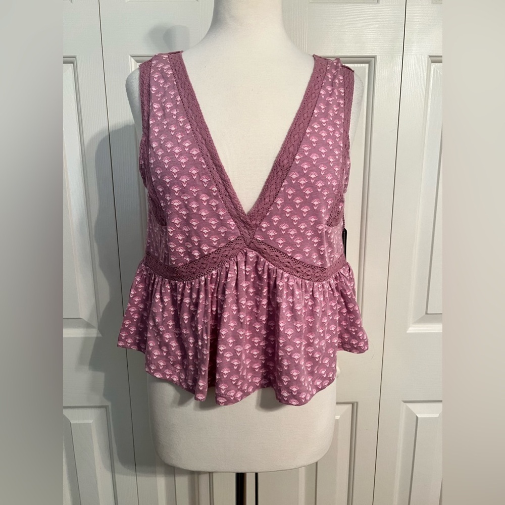 NWT Lucky Brand Women's Geo Lace Trim V-Neck Ruffle Hem Cotton Top Size XS - Picture 4 of 10